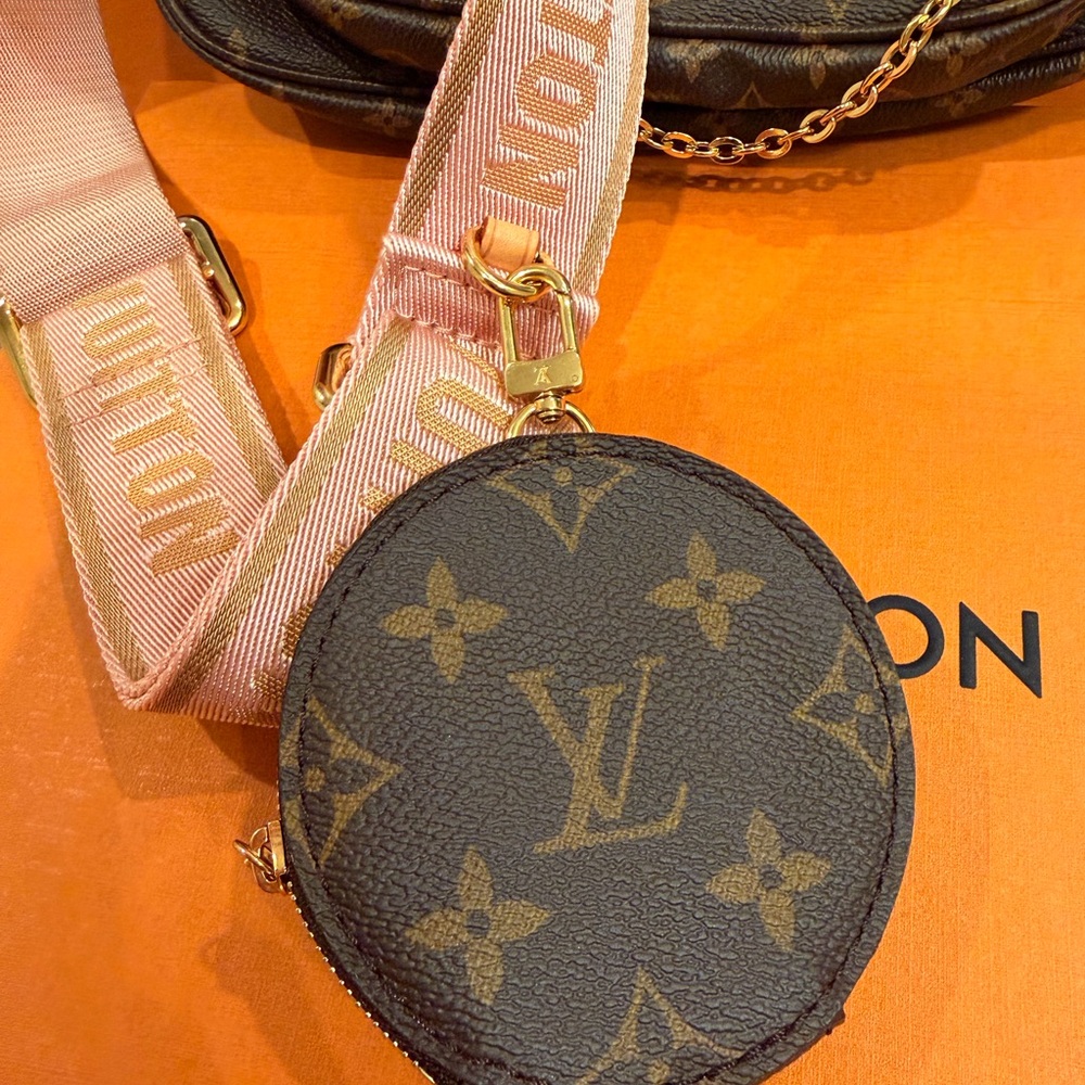 Louis Vuitton Brown Monogram Crossbody with Pink Strap - Picture 5 of 13